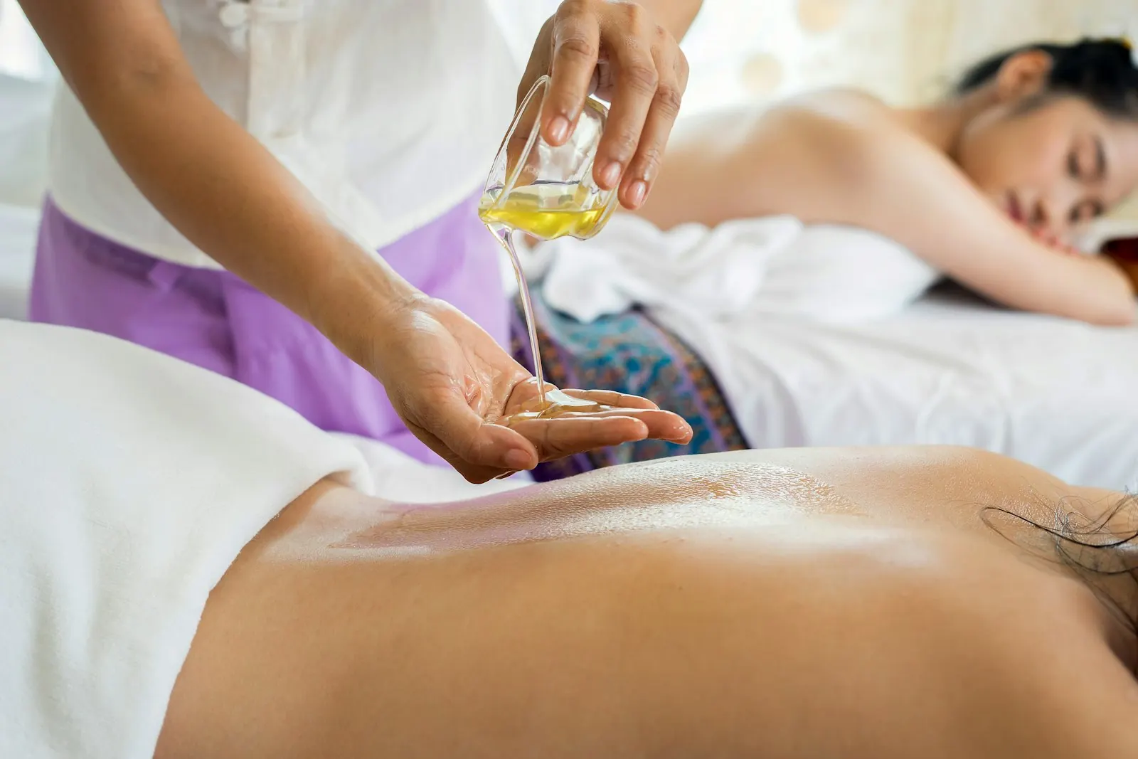 Massagem relaxante com óleo